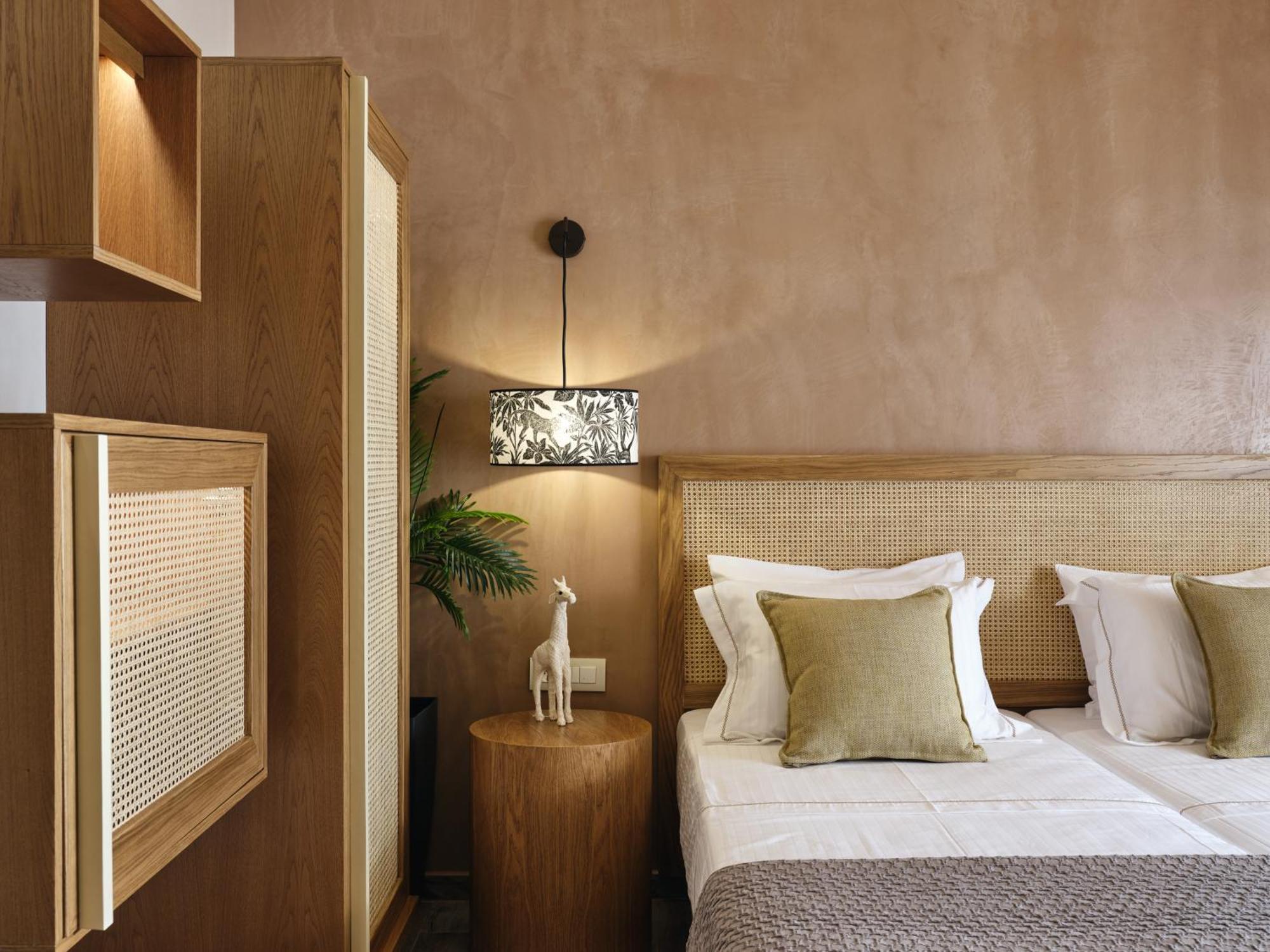 Casa Di Pietra, A Private Retreat With Heated Pool, By Thinkvilla Villa