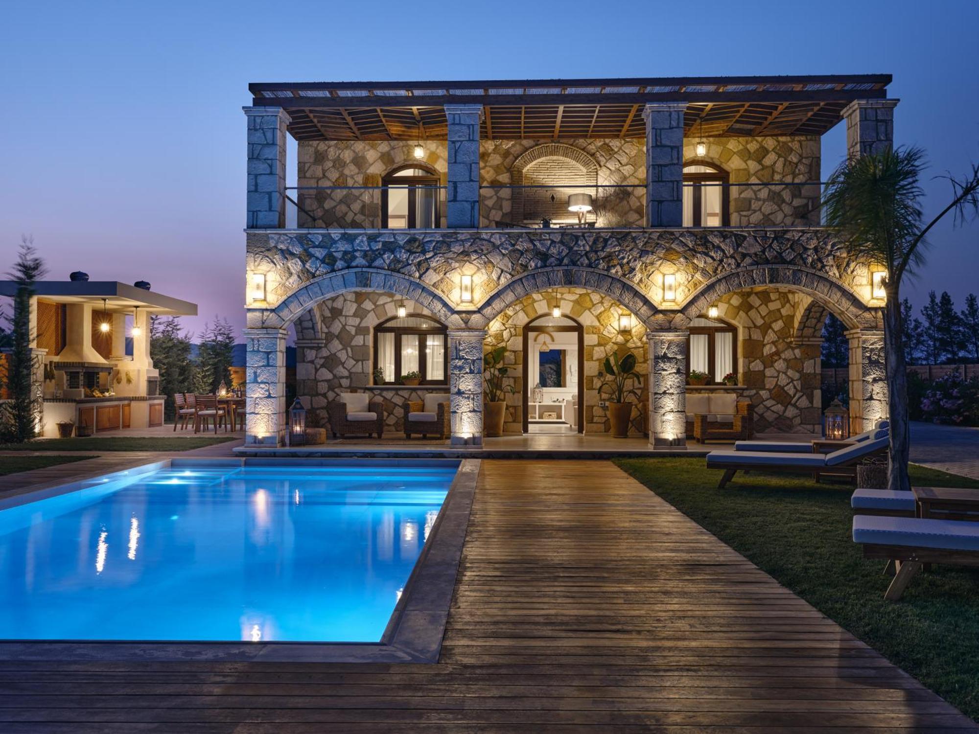 Vila Casa Di Pietra, A Private Retreat With Heated Pool, By Thinkvilla Gaitani