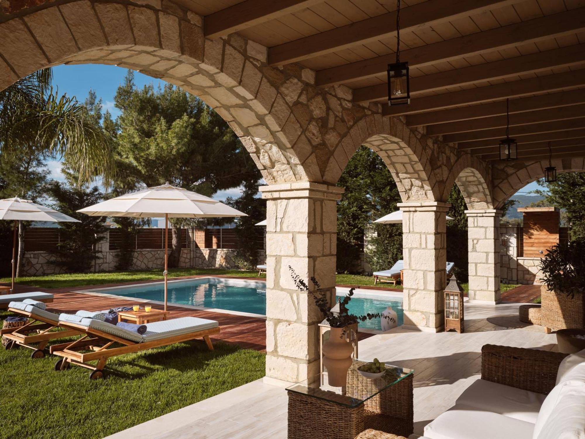 Vila Casa Di Pietra, A Private Retreat With Heated Pool, By Thinkvilla *