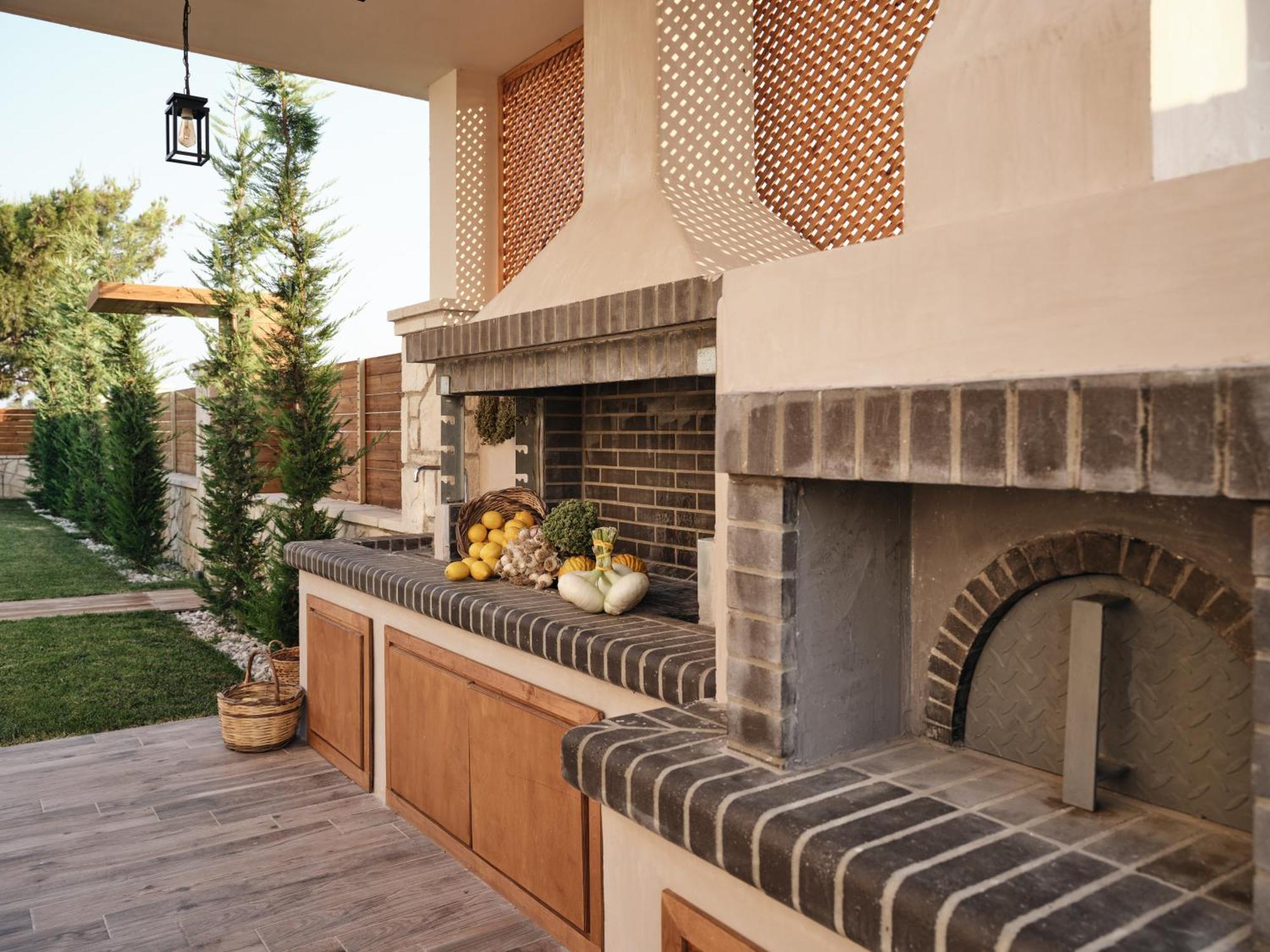 Villa Casa Di Pietra, A Private Retreat With Heated Pool, By Thinkvilla Gaitani