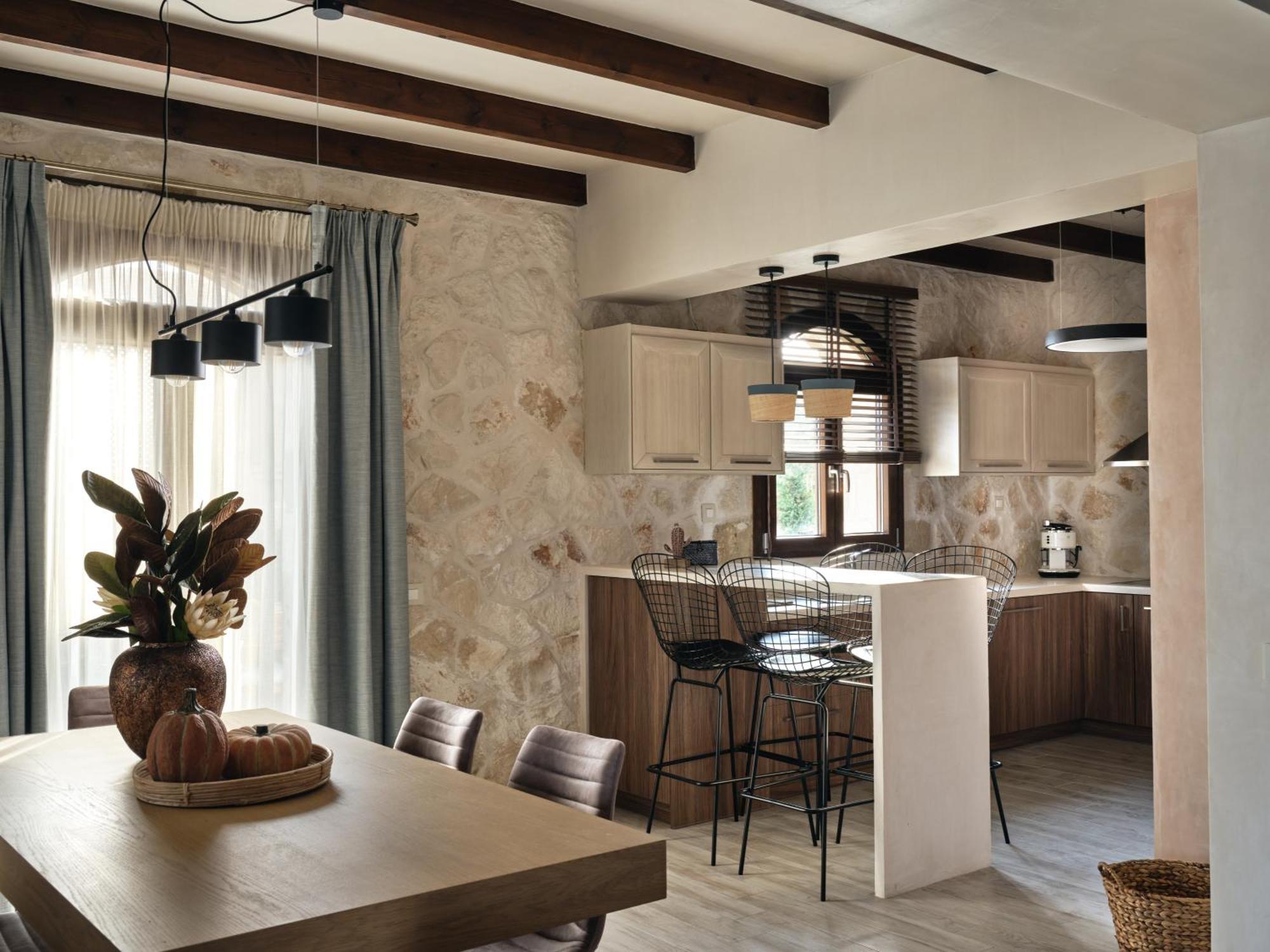 Casa Di Pietra, A Private Retreat With Heated Pool, By Thinkvilla *