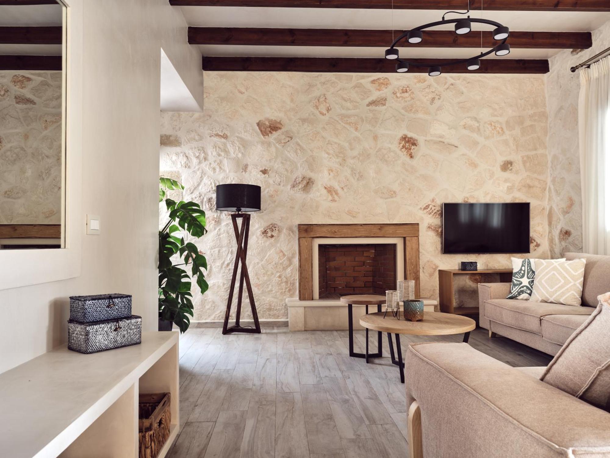 Casa Di Pietra, A Private Retreat With Heated Pool, By Thinkvilla Gaitani